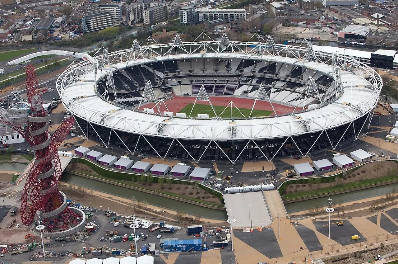 Perfect For Long Stays Business & Family Guests! Parking Stratford London Sleeps 6 Guests! Wifi & Netflix Velká Británie